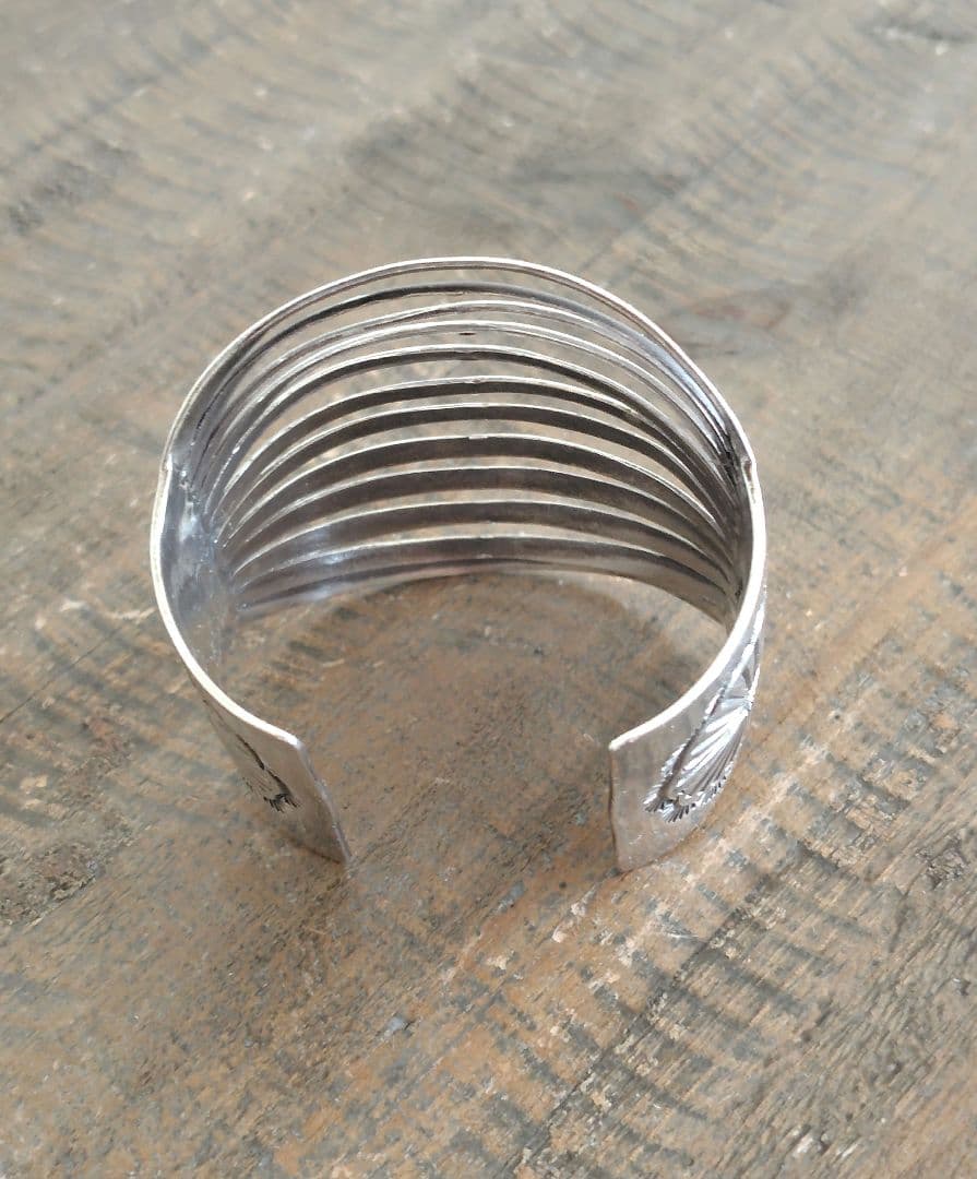 Wilbert Benally スプリット シルバー ワイド バングル ナバホ