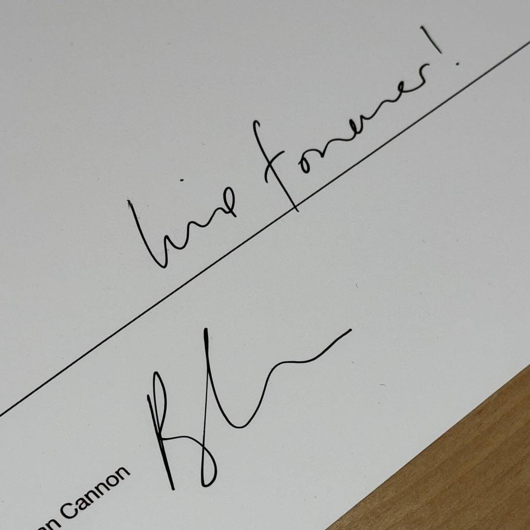 直筆サイン definitely maybe OASIS ファーストアルバムロゴ - メルカリ