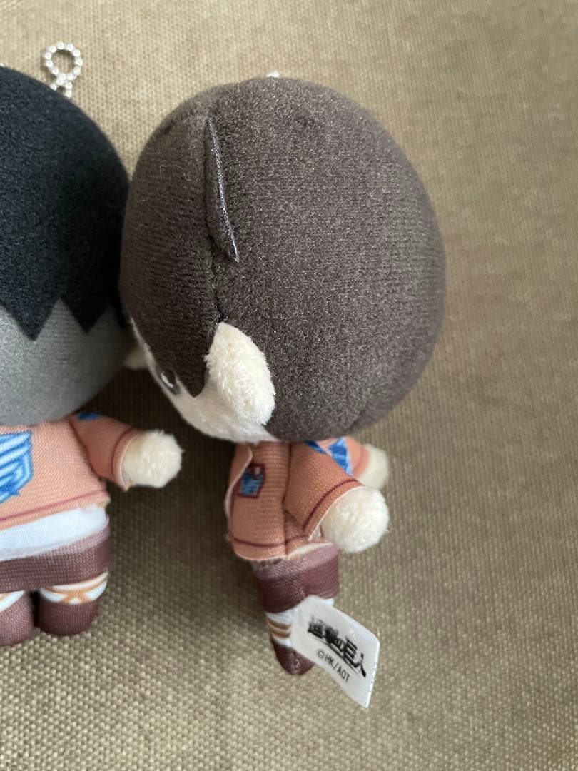 にとたん　進撃の巨人　マスコットキーホルダー　リヴァイ エレン　2個セット