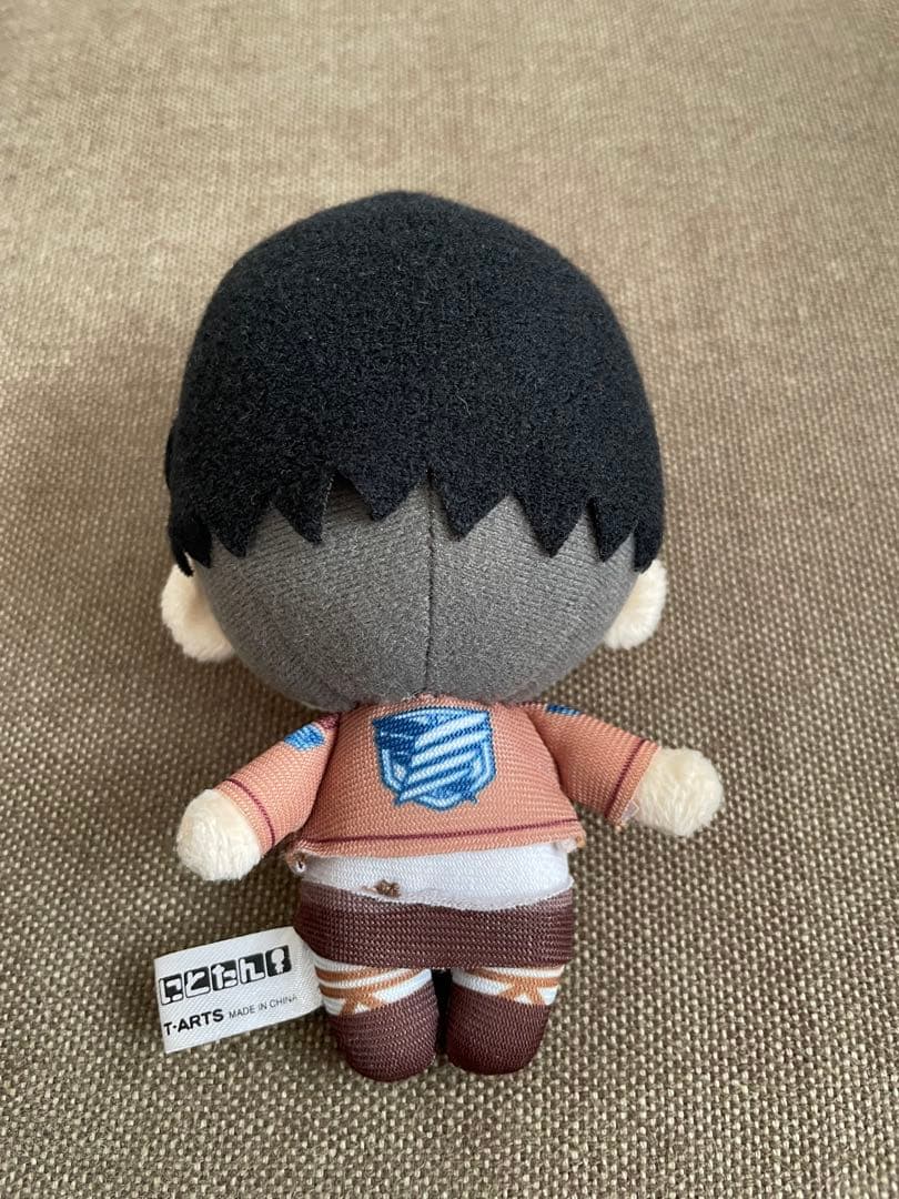 にとたん　進撃の巨人　マスコットキーホルダー　リヴァイ エレン　2個セット