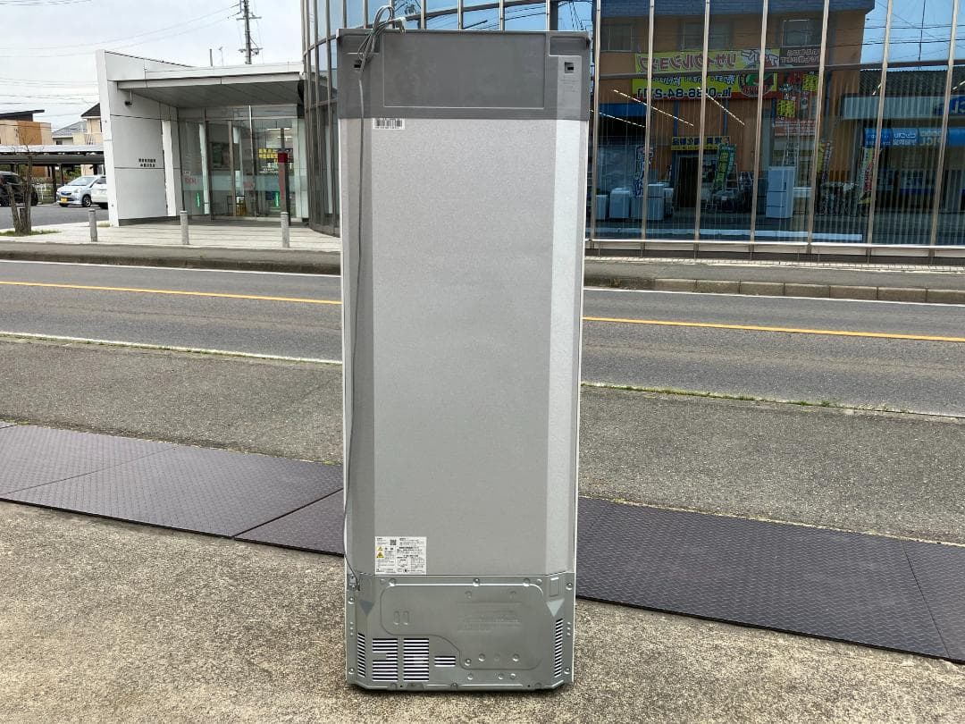 愛知岐阜/送料無料★美品★シャープ　350L冷蔵庫 SJ-GW35H-W　22年