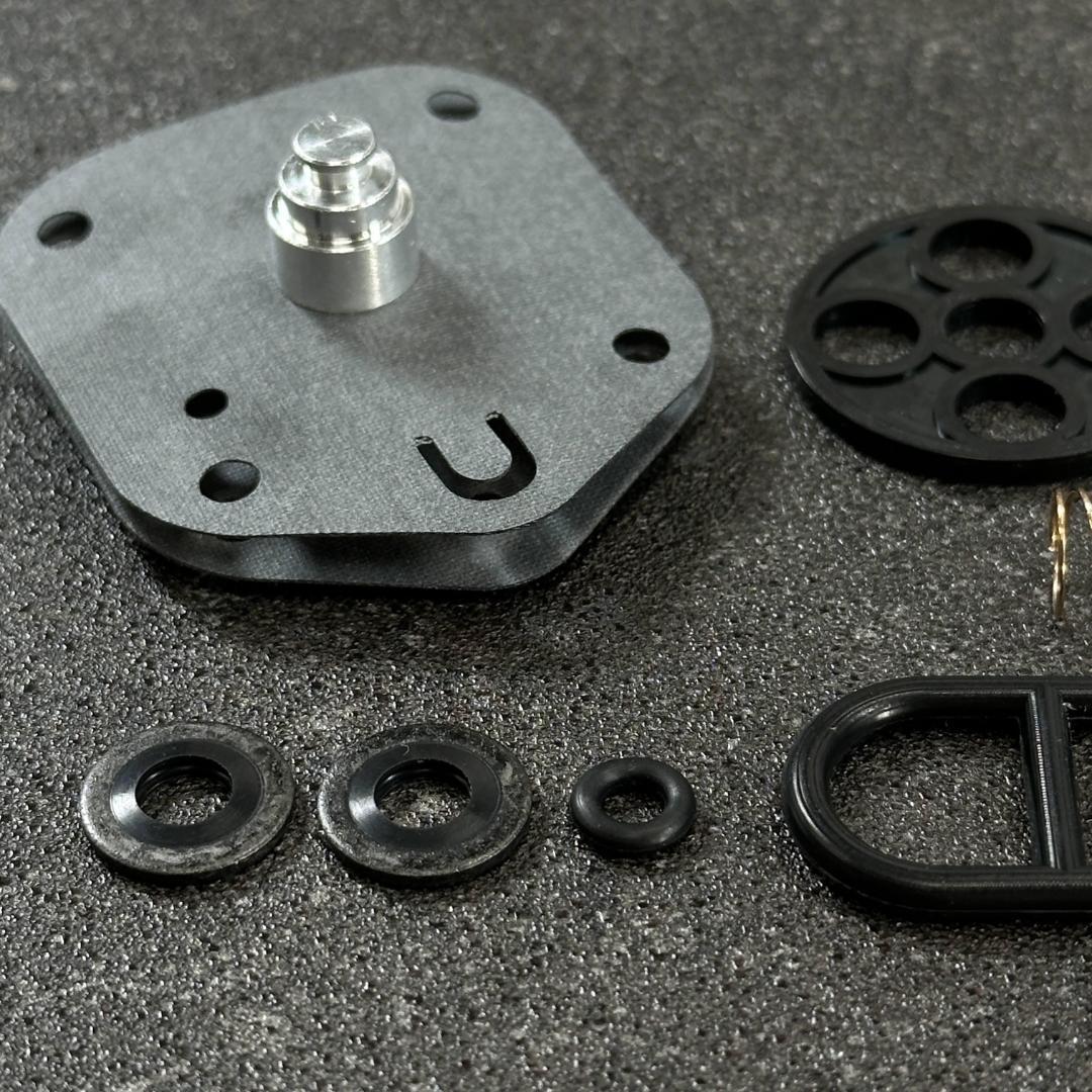 新品 GT380 中期 後期 GT550 GT750 ガソリン 燃料 m2073 - メルカリ