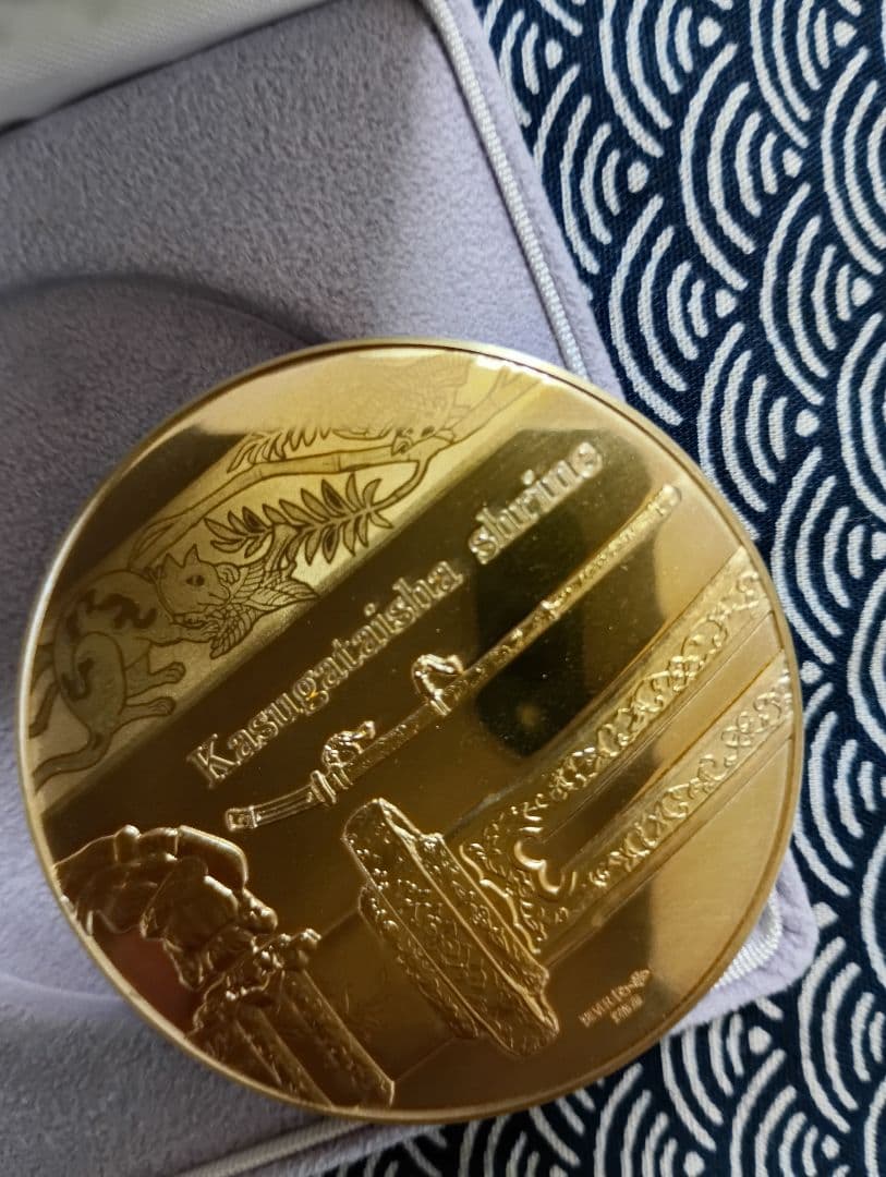 造幣局発行 国宝章牌 春日大社 純銀メダル 金地螺鈿毛抜形太刀