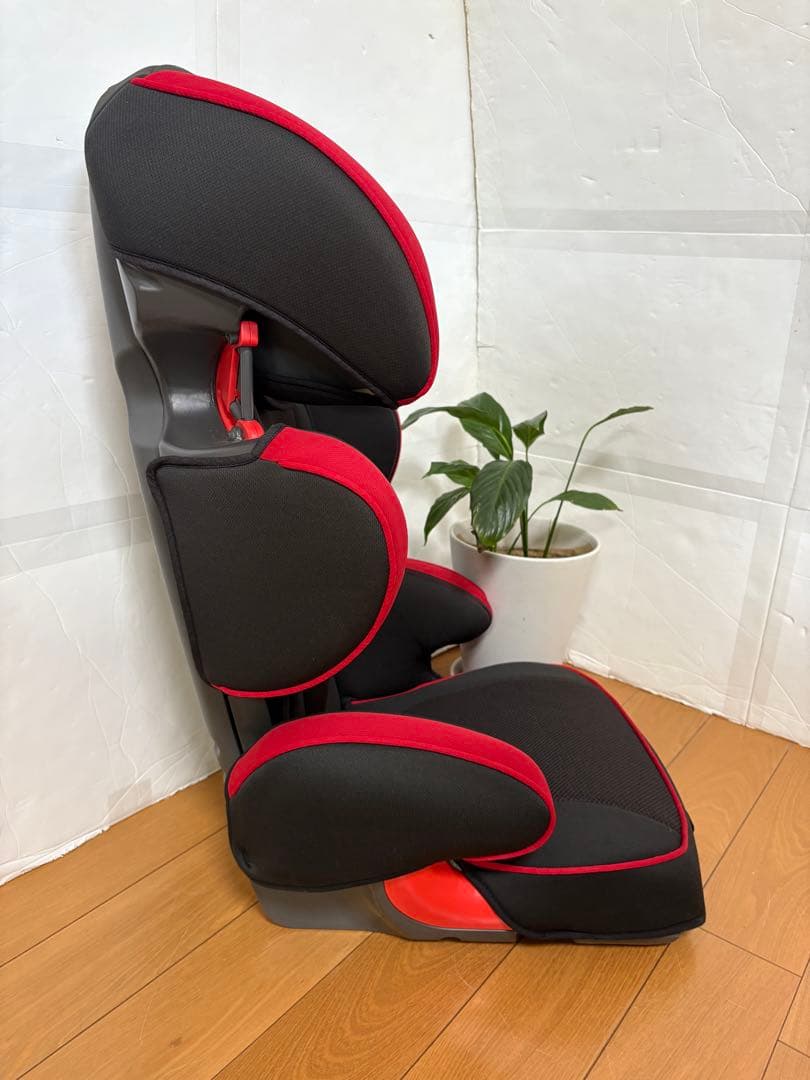 【送料無料】TAKATA　ジュニアシートISOFIX チャイルドシート　取説付き
