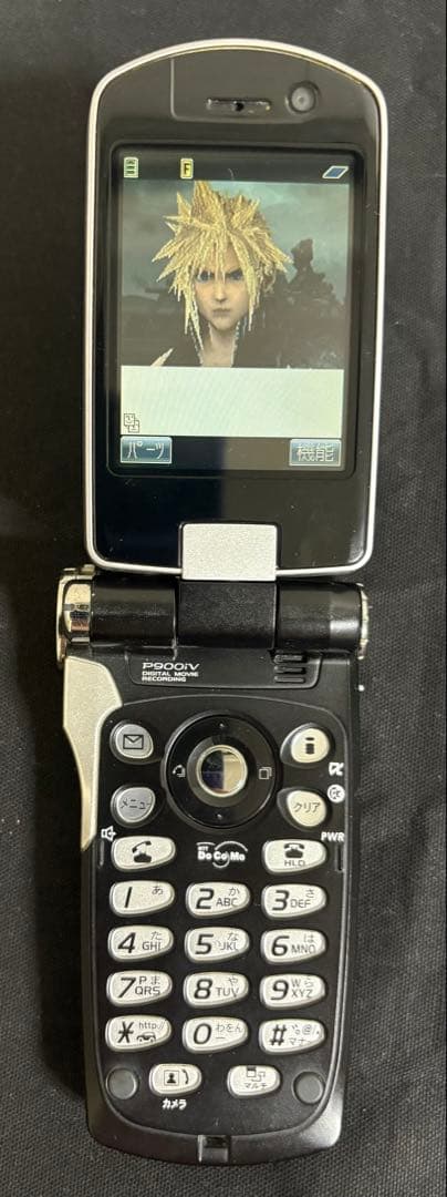 NTT DoCoMo P900iV 携帯電話 クラウドブラック FF7 AC