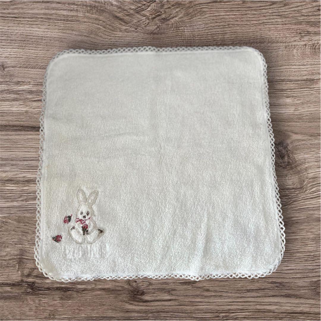 未使用品】PINKHOUSE いちご ウサギ刺繍 タオルハンカチ ピンクハウス