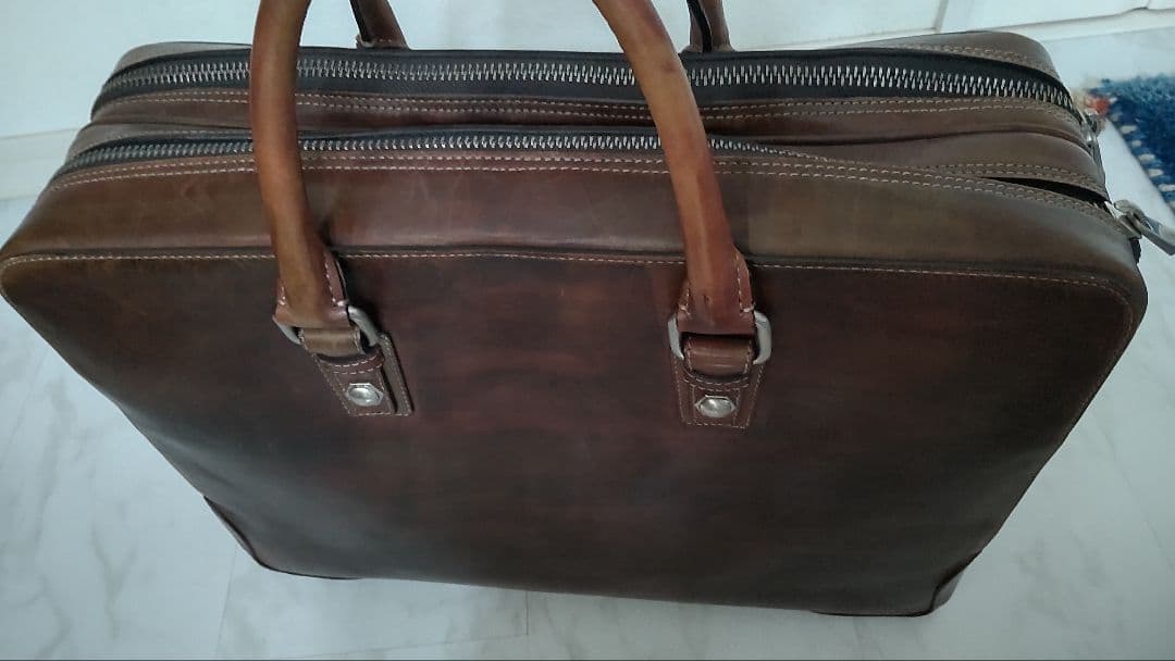 フランチェスコベニーニョ レザー ブリーフケース ブラウン 2室