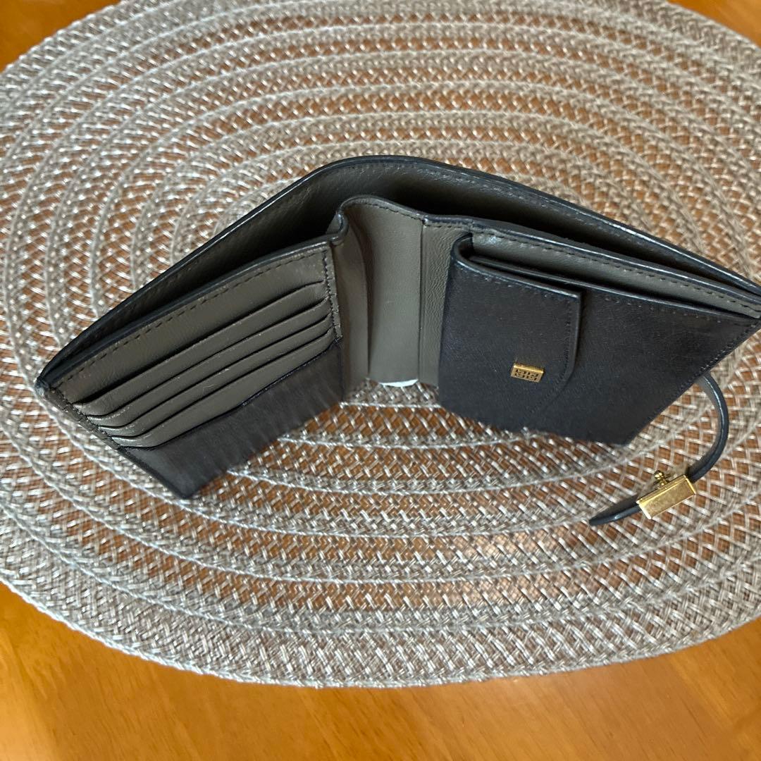 GIVENCHY ブラック 二つ折り財布