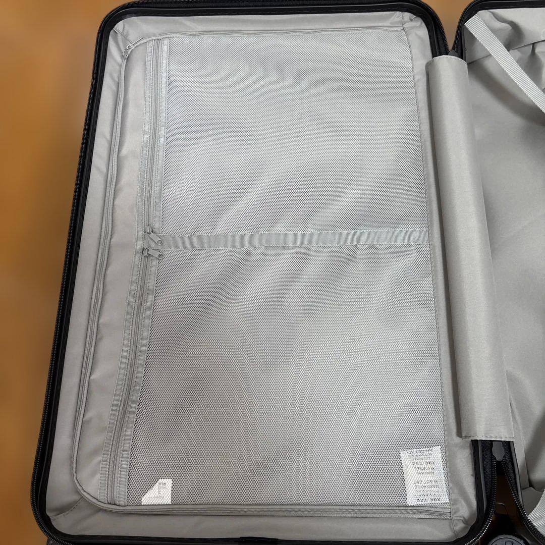 無印良品バーを自由に調節できるハードキャリーケース（75L）グレー