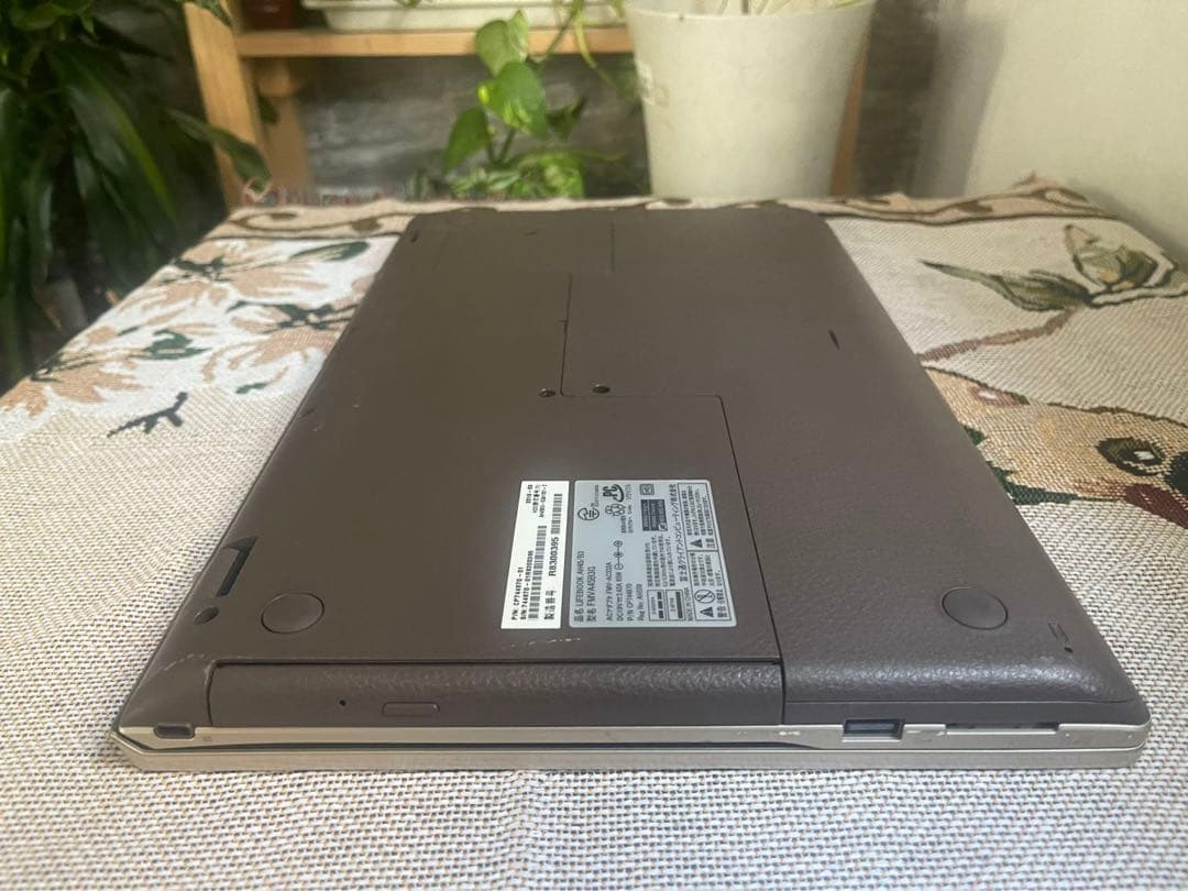 ノ-トパソコン高年式！Corei3/SSD/Windows11/無線/カメラ ノートPC