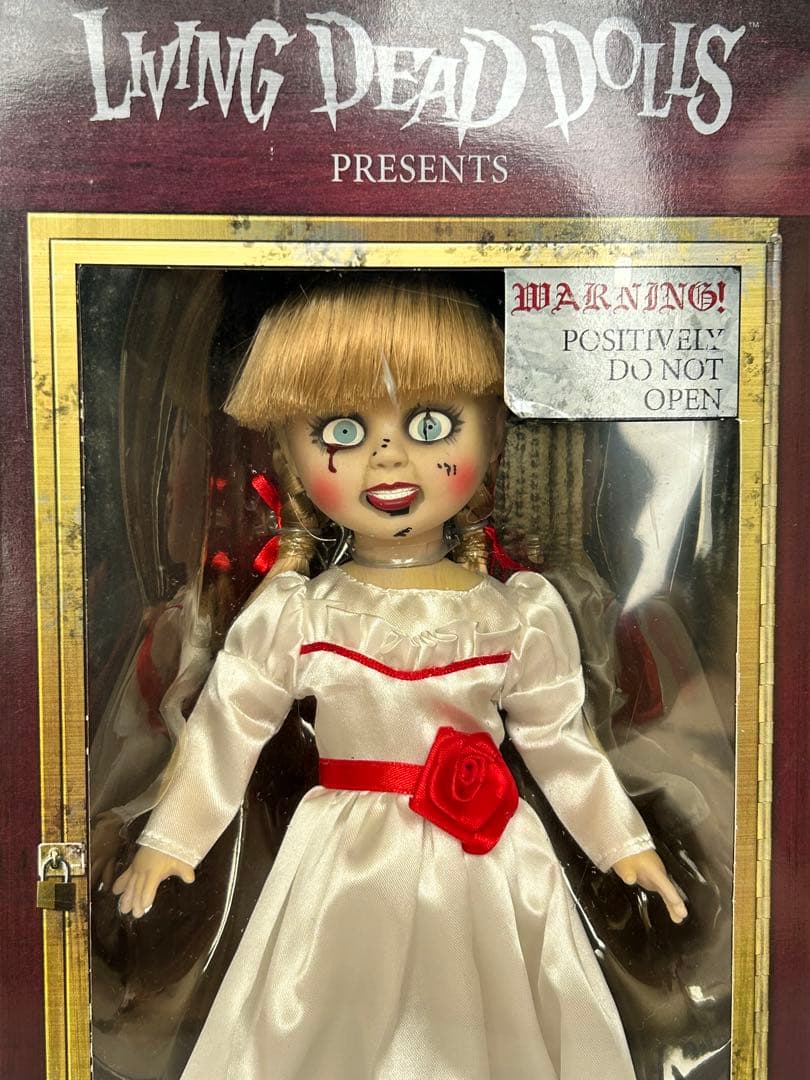 Living Dead Dolls Annabelle アナベル人形