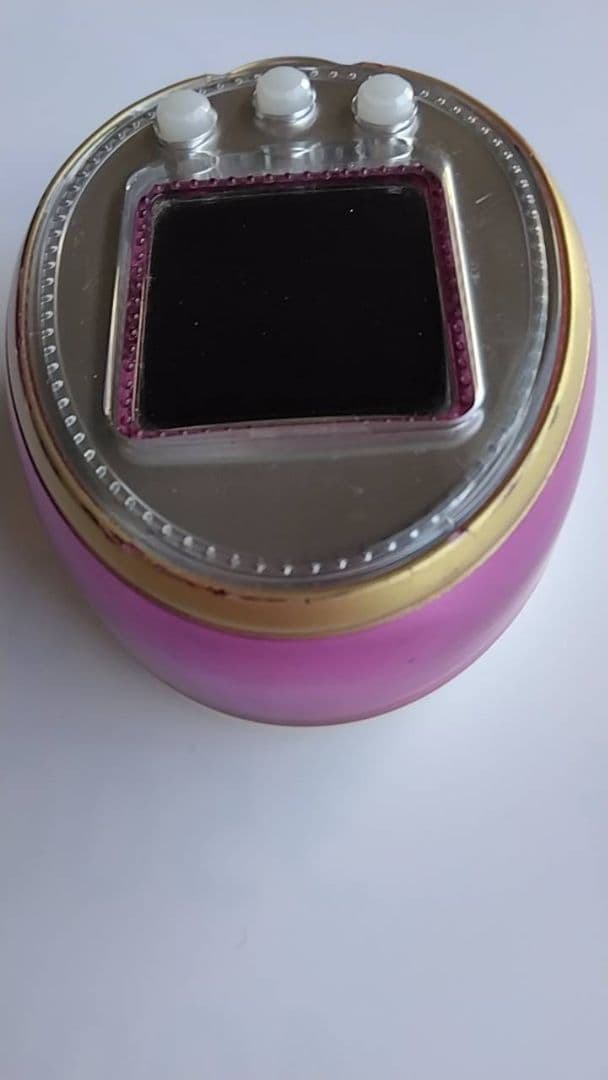 たまごっち　TAMAGOTCHI 4U PINK　ピンク