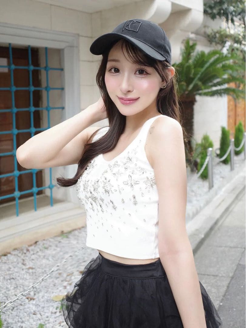 新品タグ付 ホワイト ダーリッチ ジュエリーリブノースリトップス フリー