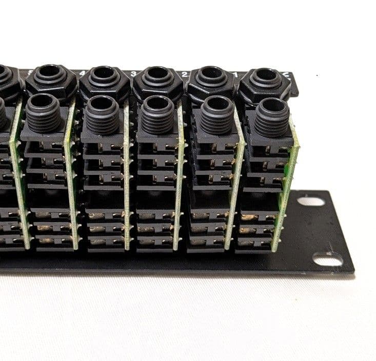 dbx PB48 パッチベイ