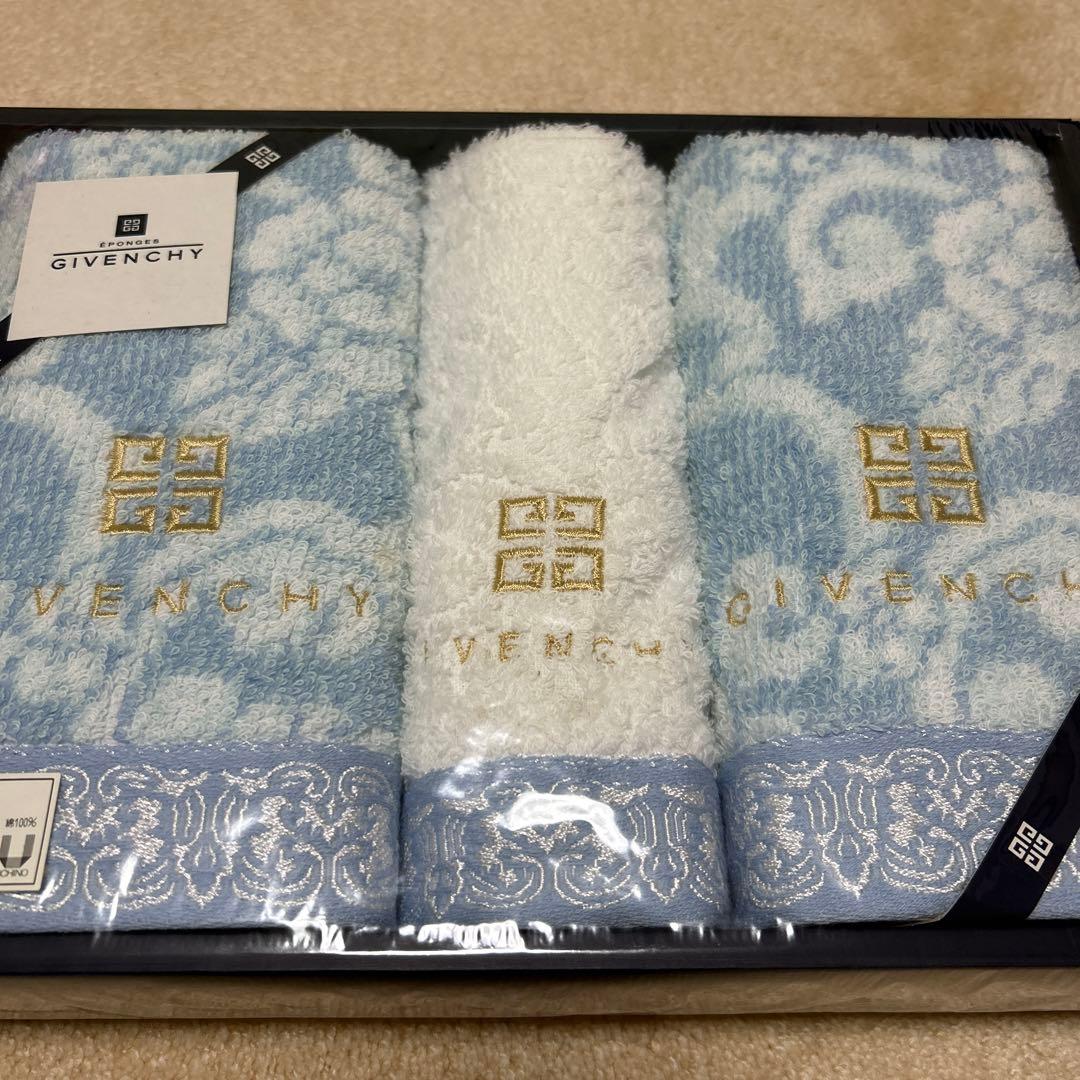 GIVENCHY タオルセット 3枚入り - メルカリ