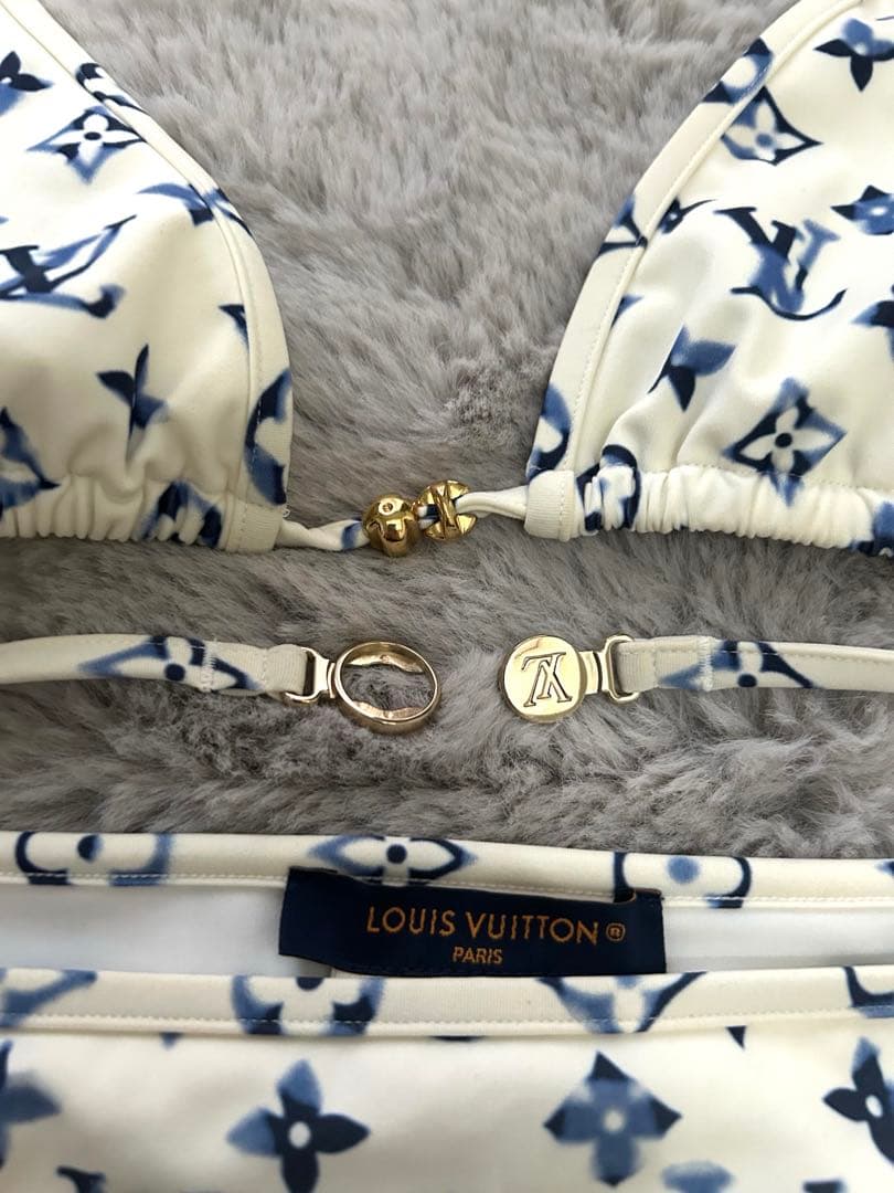 ルイヴィトン アクアレル モノグラム ビキニトップ36 新作ビキニ半額以下！！