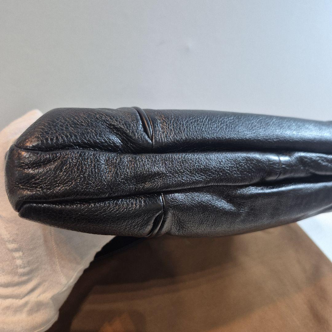 希少！　GUCCI　クレスト　レザー　ショルダーバッグ