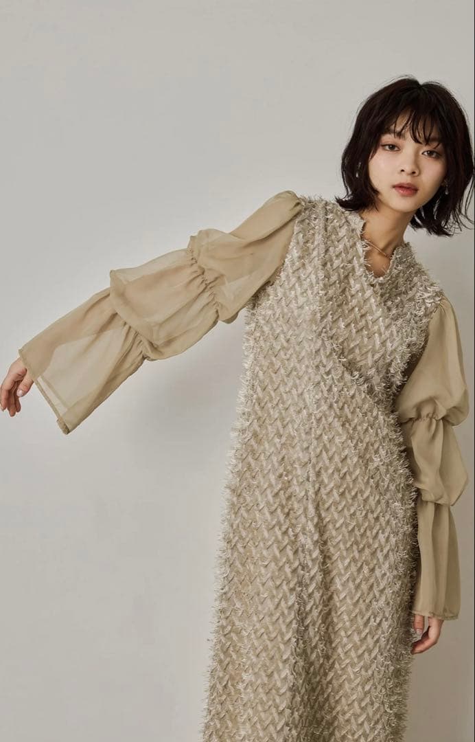 【美品未使用】niana デザインスリーブシャギードレス 結婚式