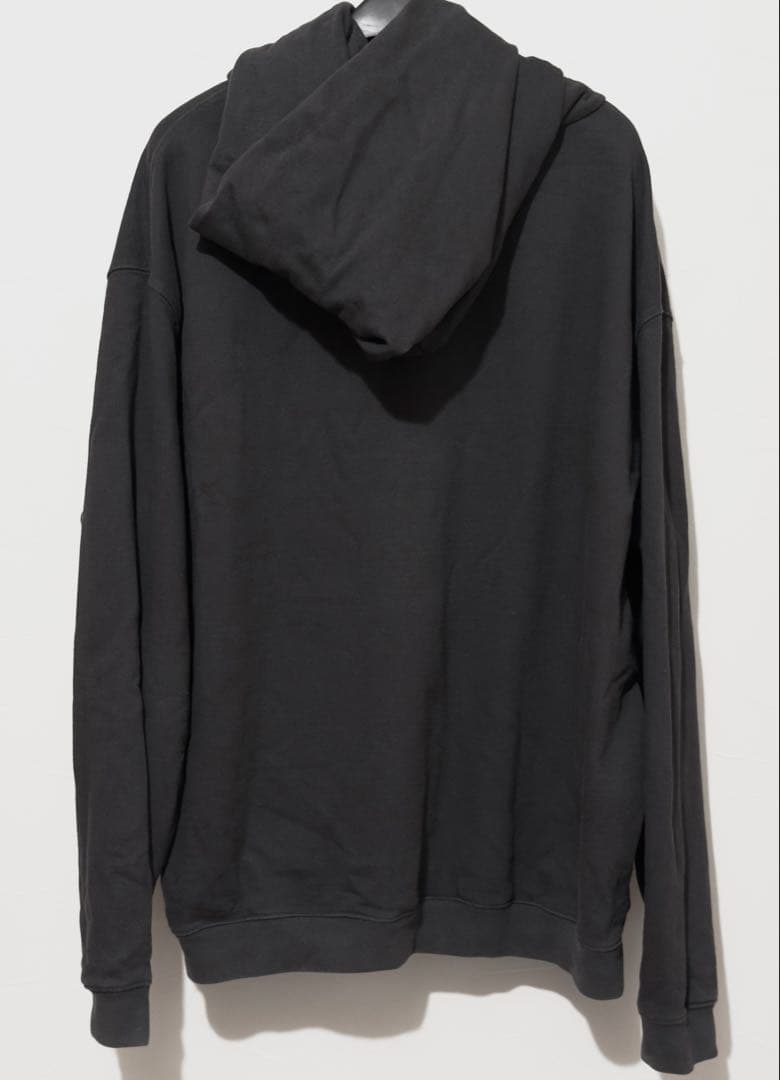メゾンマルジェラ　ブラック　反転ロゴ刺繍 パーカー スウェット