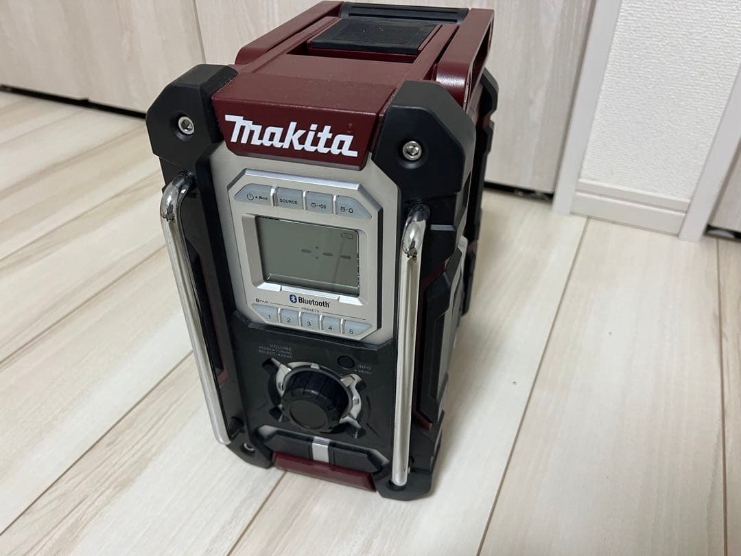 Makita Bluetooth ポータブルラジオ