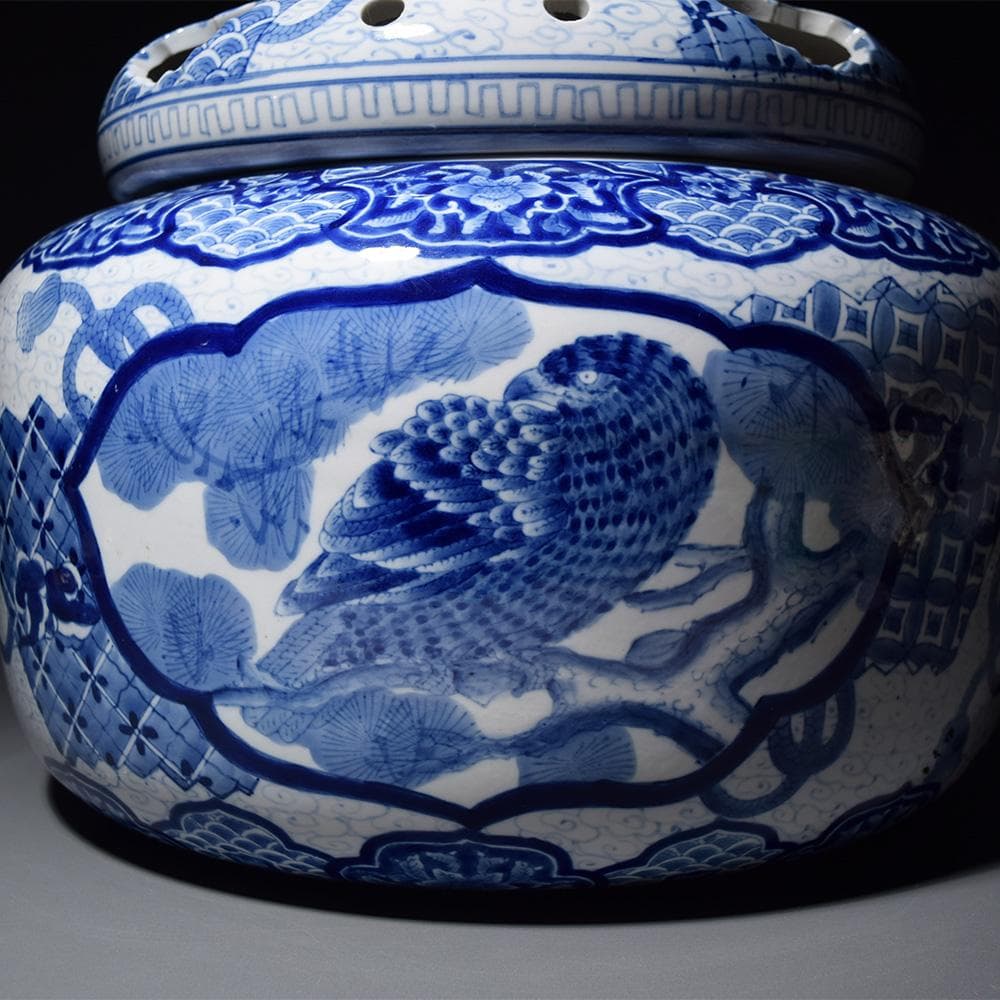 有田焼 染付 地紋松鷹文窓絵 大香炉 香炉 アロマ 骨董 古美術 アンティーク