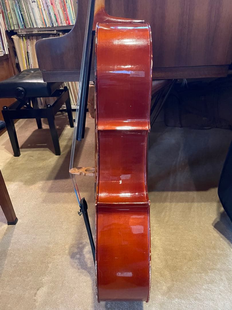 チェロ　4/4 弓　セミハードケース付き