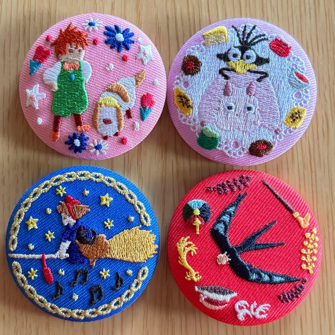 スタジオジブリ 刺繍ブローチ 4個セット - メルカリ