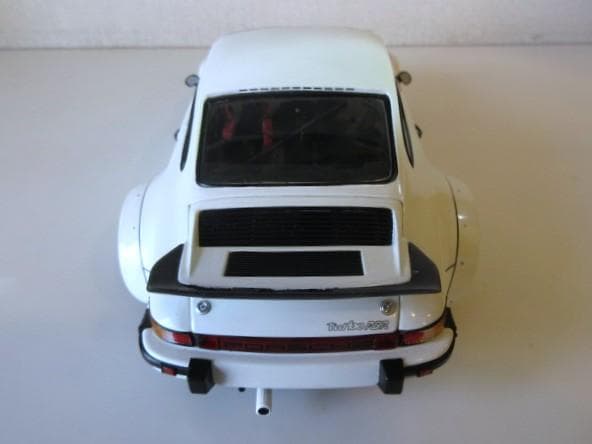 値下 exoto (1/18) ポルシェ 934RSR