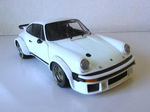 値下 exoto (1/18) ポルシェ 934RSR