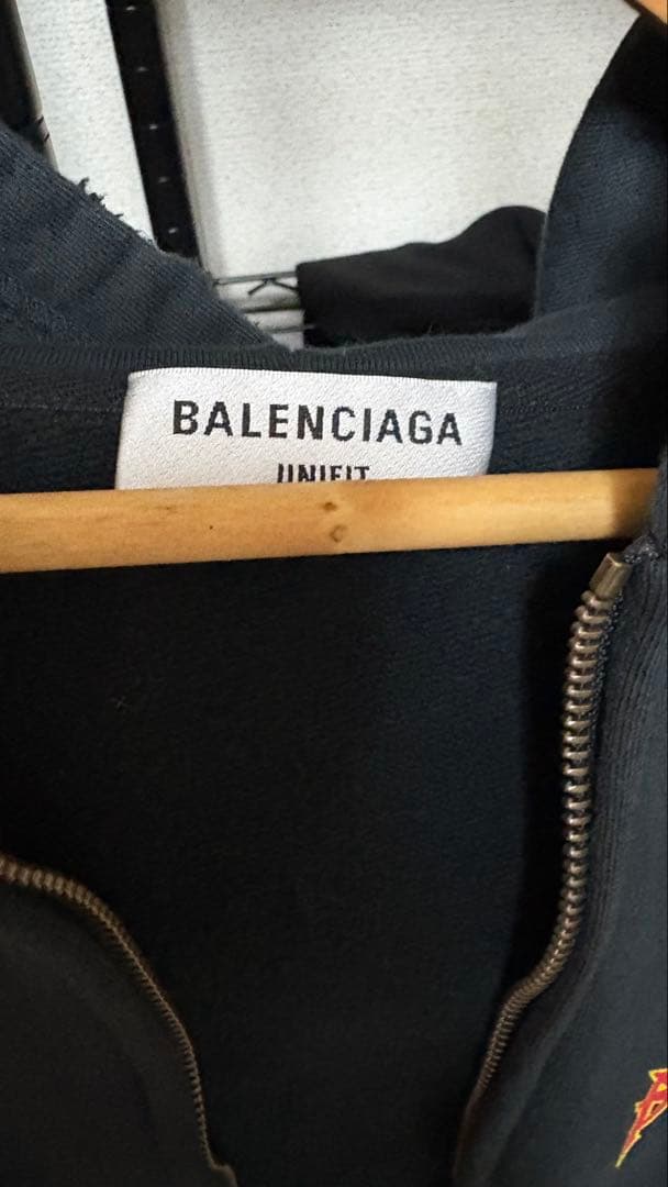 balenciaga Worn out zip upジップパーカー