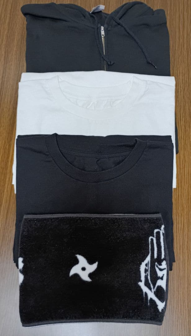 真天地開闢集団ジグザグ　パーカー＋Tシャツ２枚＋タオルセット＋おまけ 真天地開闢集団ジグザグ パーカー＋Tシャツ2枚＋タオルセット 真天地
