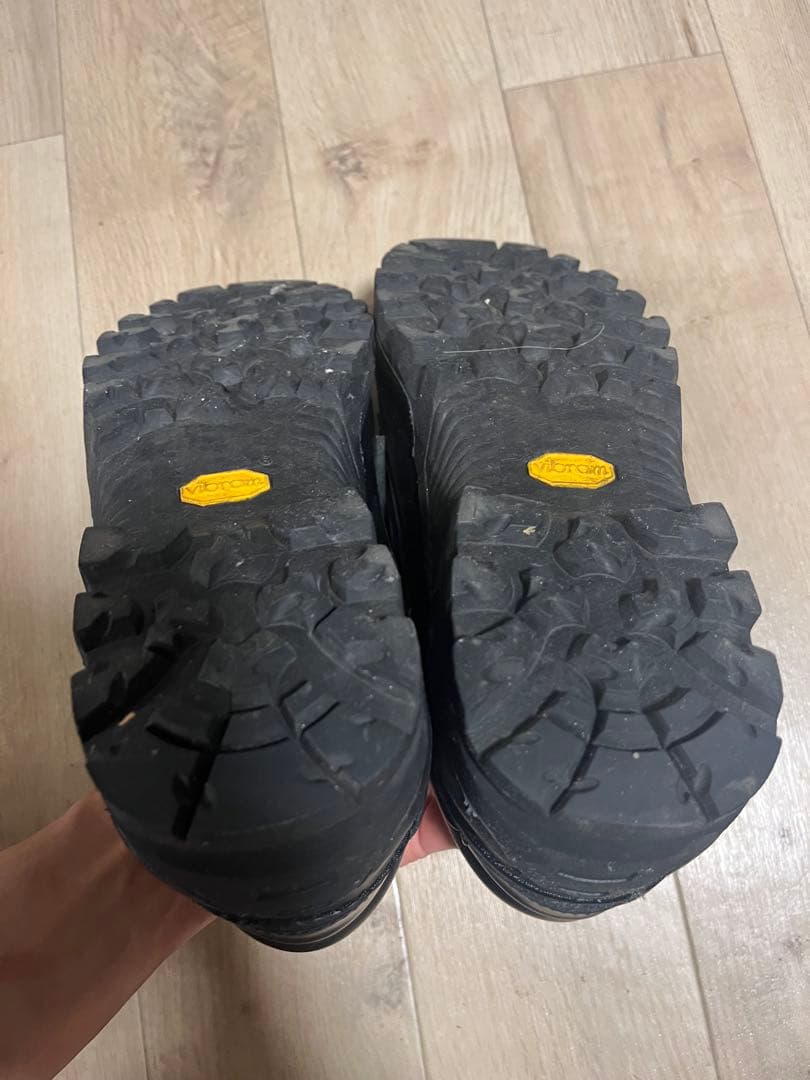 ZARA Vibramソール