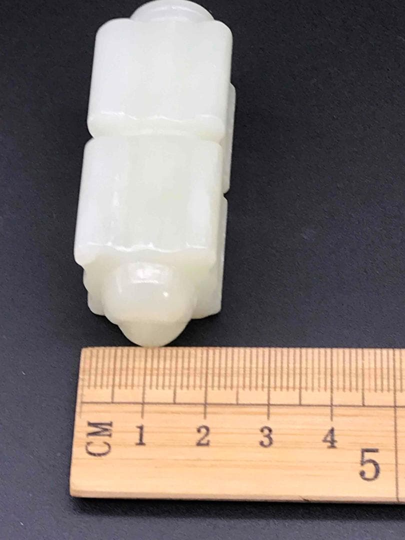 明時代 和田青玉 和田玉彫り 「地方」型玉佩一対 純和田玉 稀品(