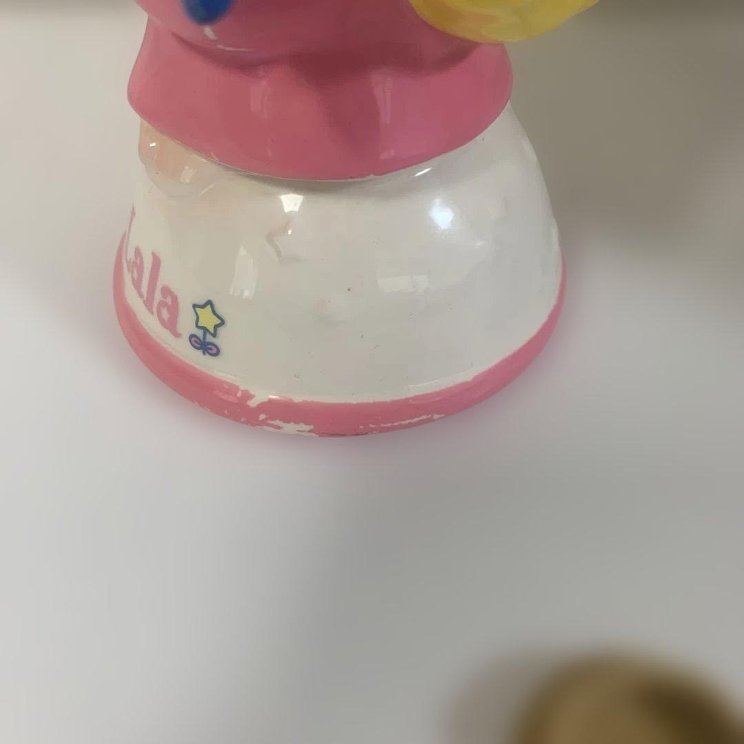 レア キキララのLalaの貯金箱 陶器 - メルカリ