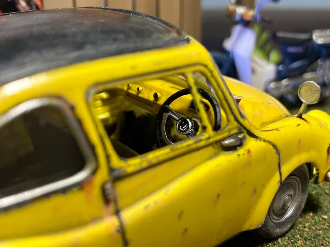 1/32 自作ジオラマ完成品 スバル360&カブ 昭和レトロな風景 LED照明