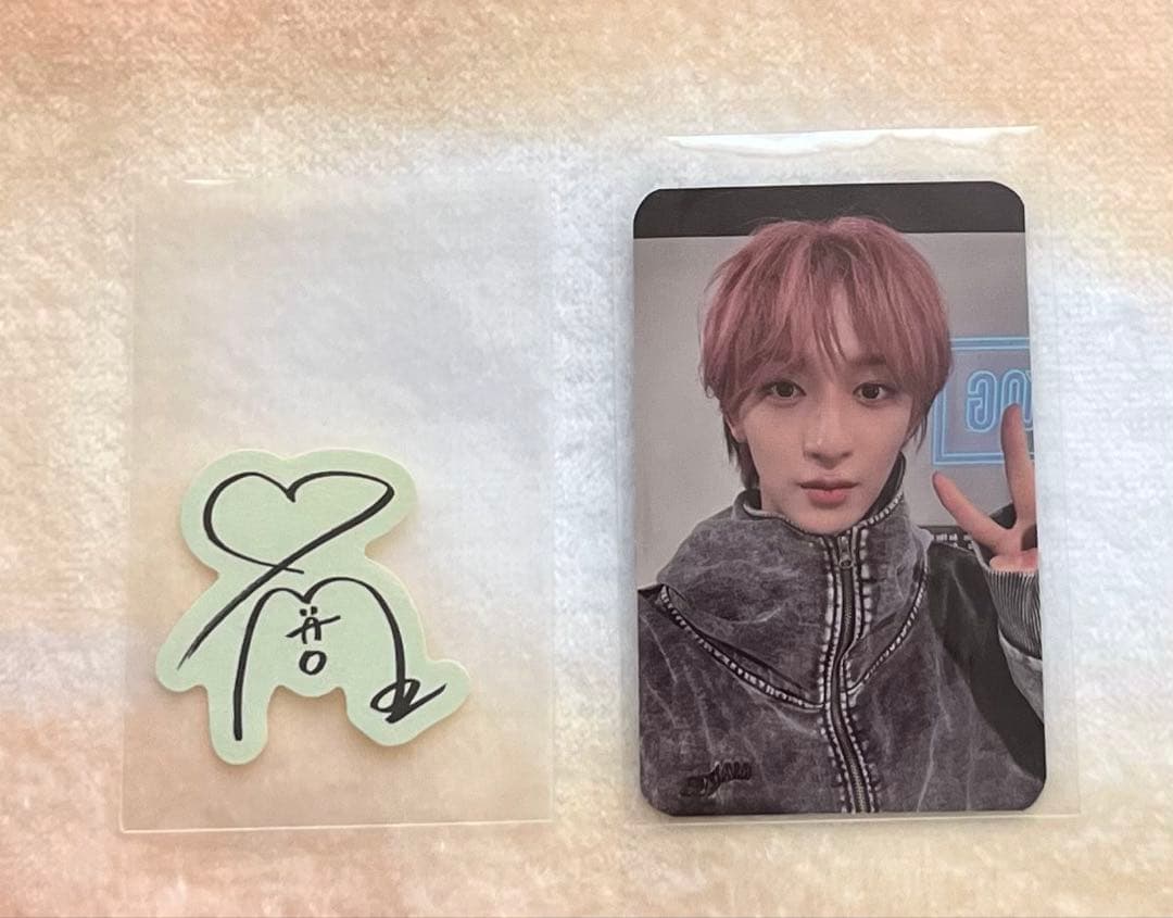 MAZZELコレクトブックフォトカード NAOYA ナオヤ サインステッカー