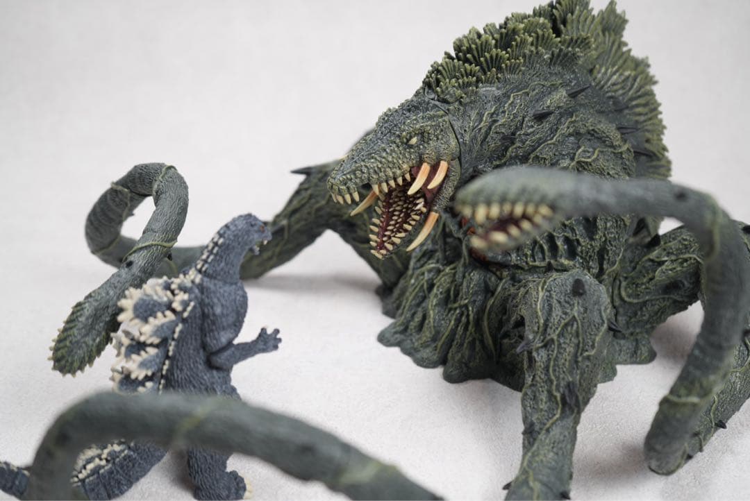 東宝怪獣コレクション ビオランテ ゴジラ 2体セットデアゴスティーニ 茨木彰