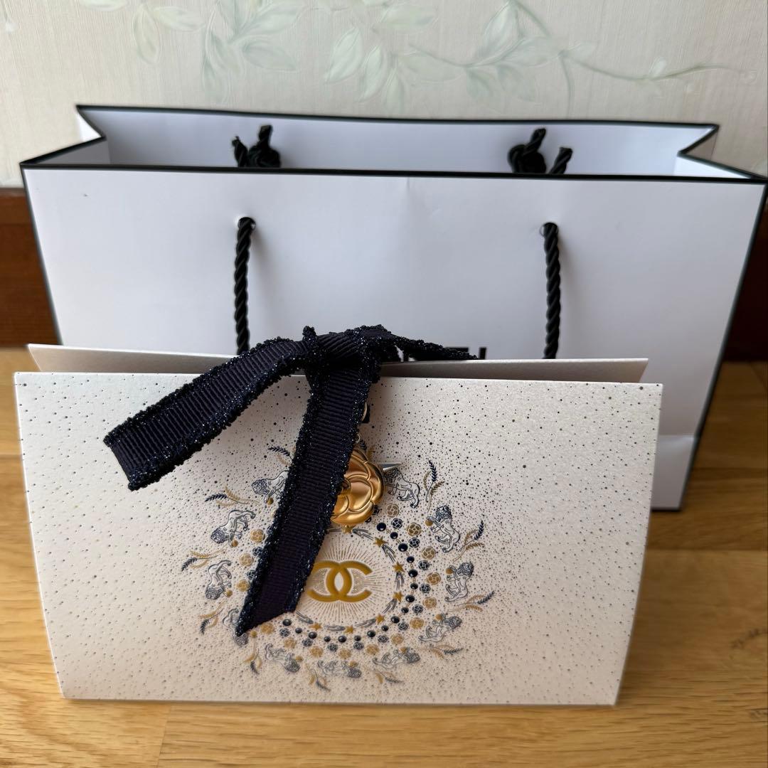 新品未開封品 CHANELシャネル ホリデー 2025 チーク ローズルミエール