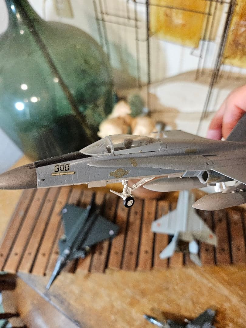 模型　プラモデル　飛行機　戦闘機　ハリアー　ホーネット　ダッソー　フォックスバッ