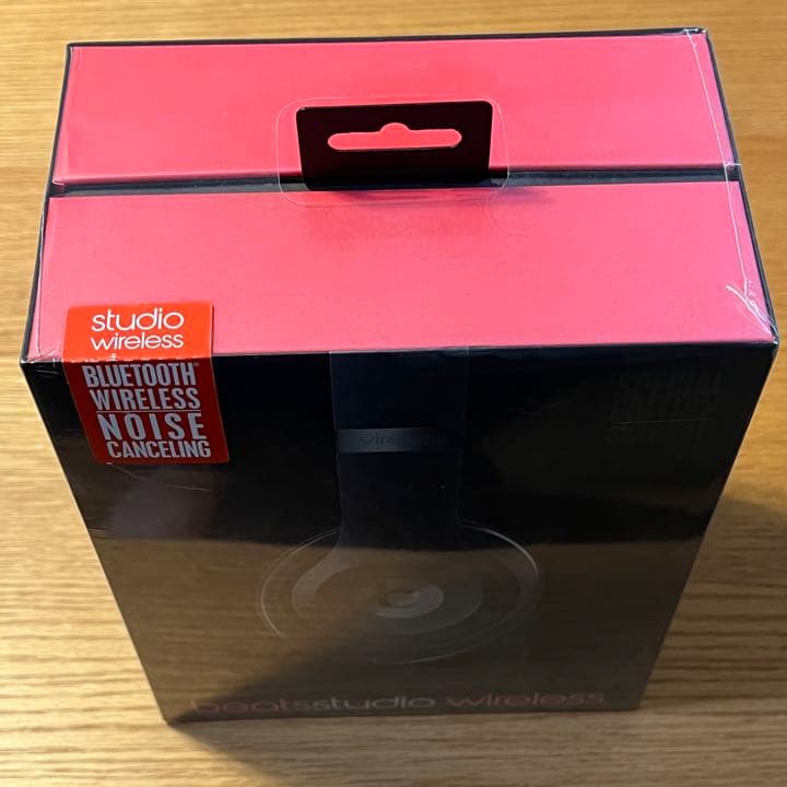 ソフトバンク 日本限定カラー 新品未開封 ビーツスタジオワイヤレス