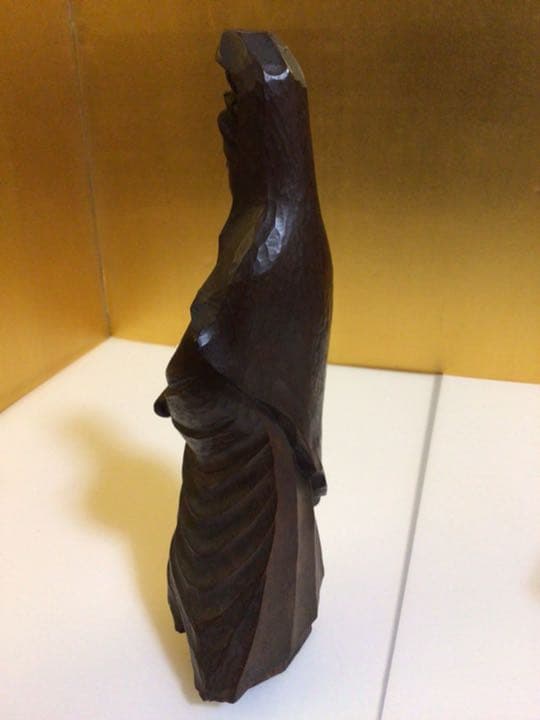 木彫 仏像？ いいお顔してます。。。