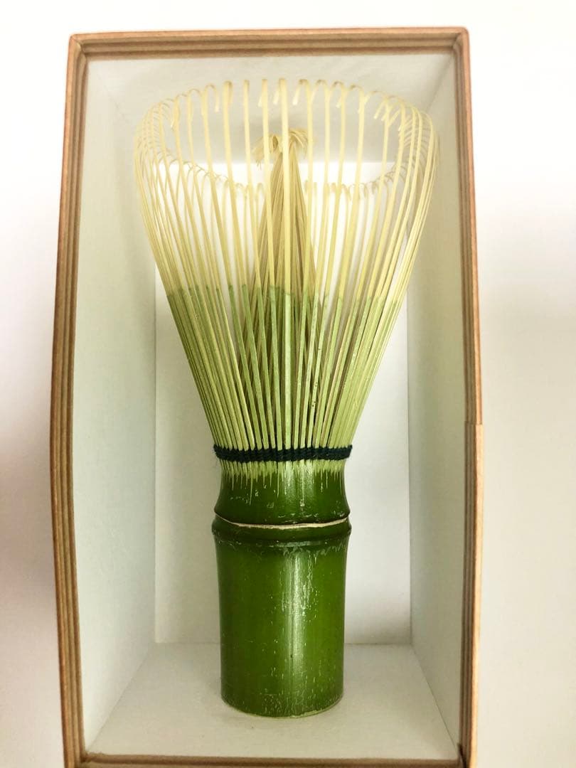 茶筅 白竹(谷村丹後 作) 色糸 : 抹茶色在庫切れ - 抹茶楽道 茶道具 竹