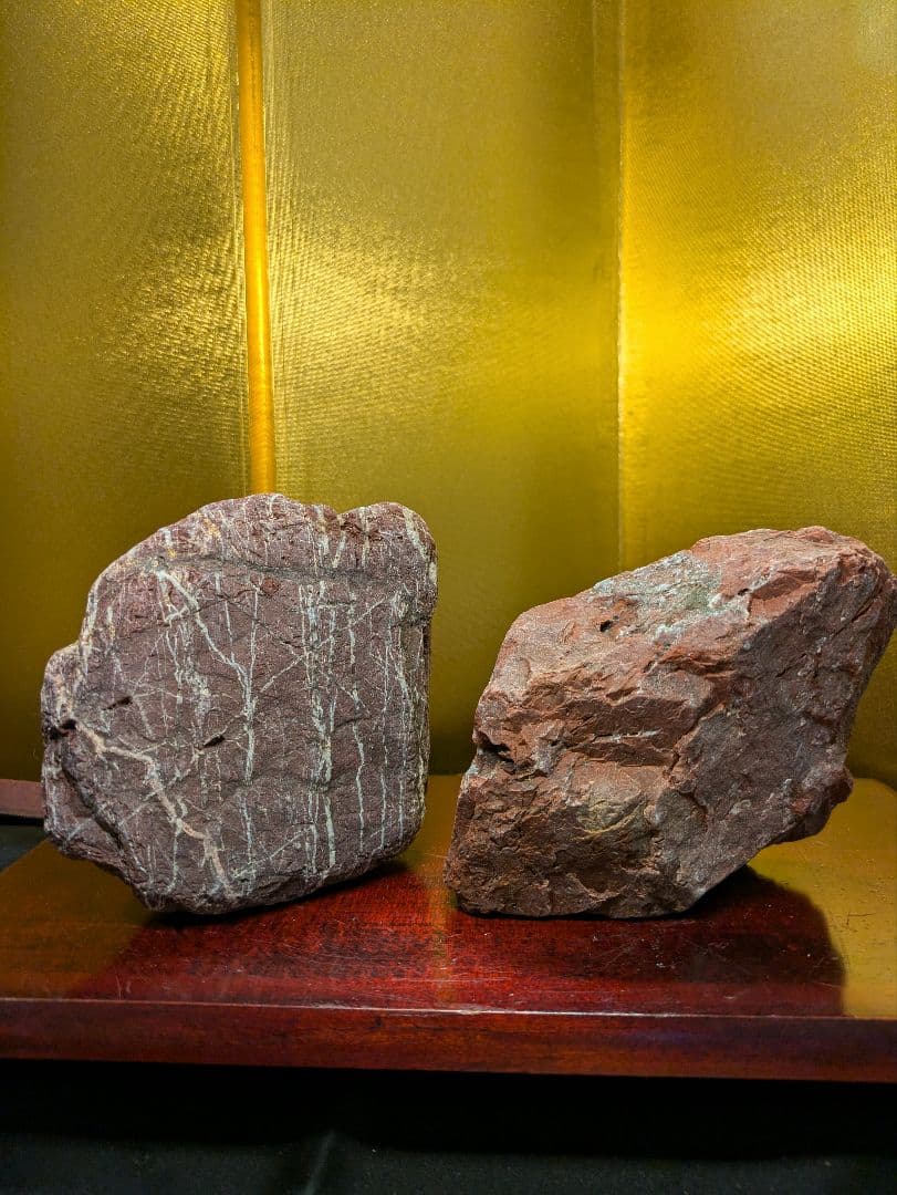 赤石 原石2個セット 計約1.76kg 天然石自立 未加工 鑑賞用 水石