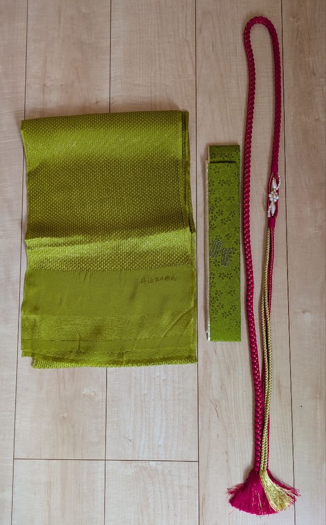 華やかでかわいい花柄 クリームピンクの振袖と小物フルセット バック