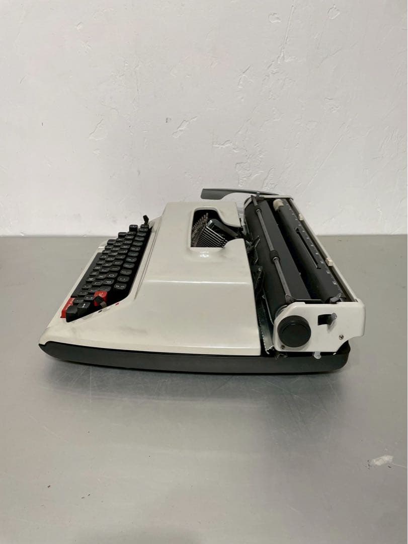 Brother FULL MATIC 33 タイプライター ハードケース付 - メルカリ