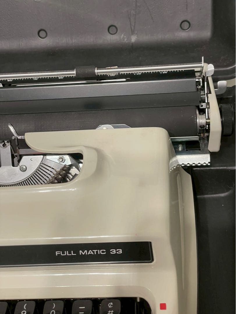 Brother FULL MATIC 33 タイプライター ハードケース付 - メルカリ