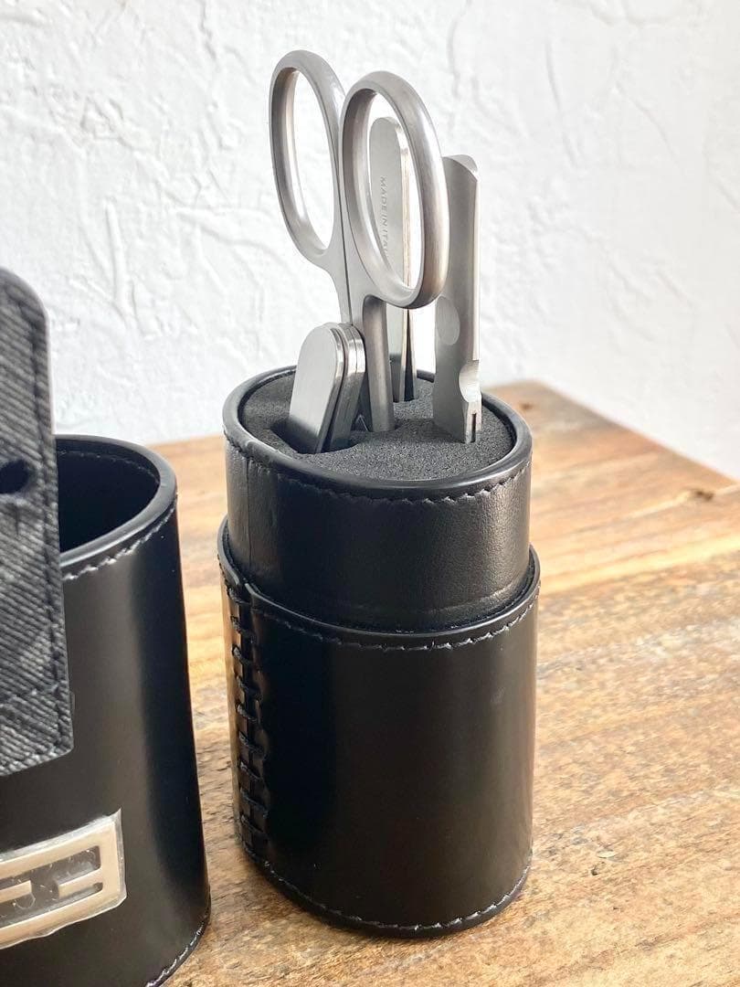 FENDI フェンディ グルーミング ネイルケアセット レザーケース付き 爪