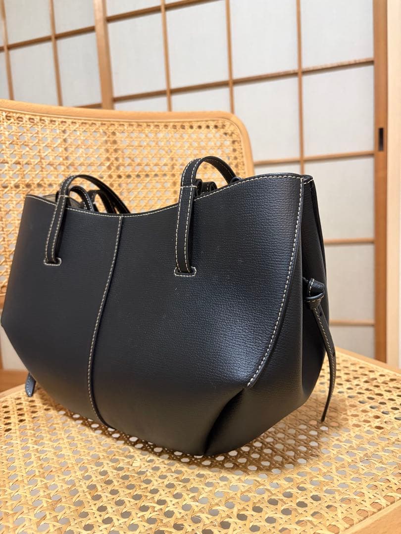 polene cyme mini ブラック テクスチャード エクリュ ステッチ