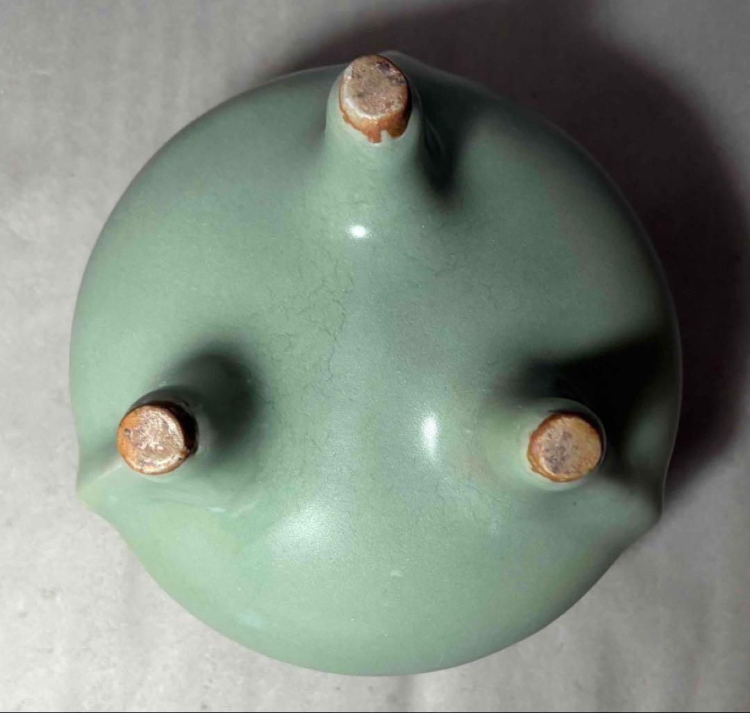 中国 青磁三つ足炉 f2251126