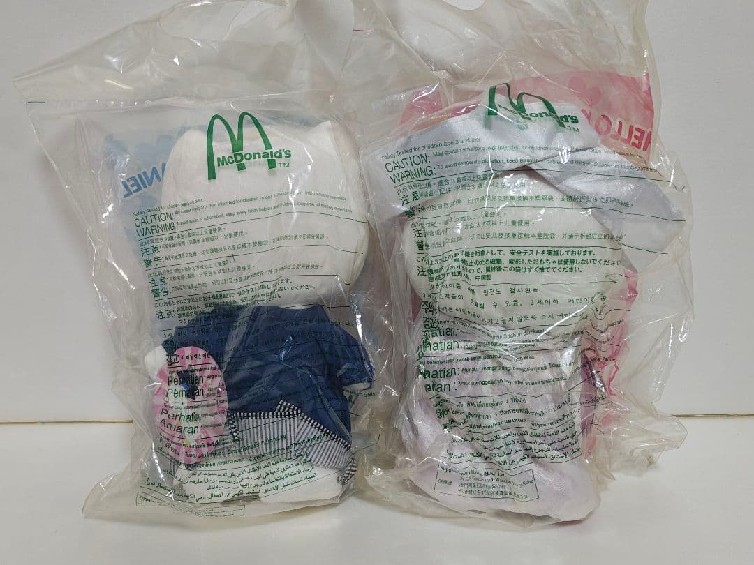 2000年品 完全未開封キティ＆ダニエル マクドナルド限定 4ペア